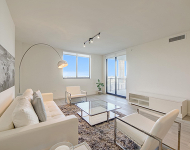999 Sw 1st Avenue - Photo Thumbnail 7
