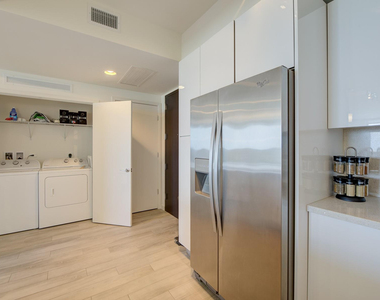 999 Sw 1st Avenue - Photo Thumbnail 12