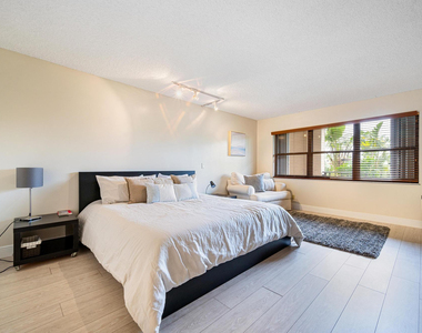 5100 N Ocean Boulevard - Photo Thumbnail 10