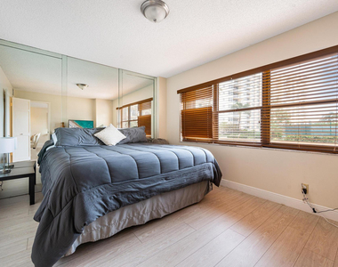 5100 N Ocean Boulevard - Photo Thumbnail 3