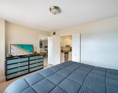 5100 N Ocean Boulevard - Photo Thumbnail 4