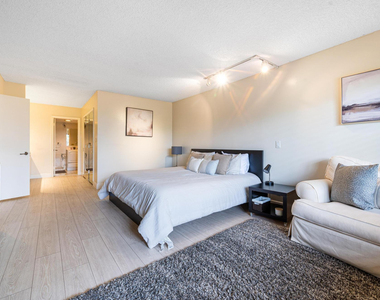 5100 N Ocean Boulevard - Photo Thumbnail 11