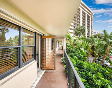 5100 N Ocean Boulevard - Photo Thumbnail 17