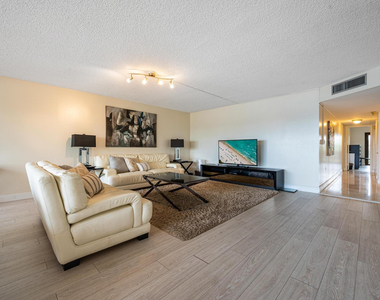 5100 N Ocean Boulevard - Photo Thumbnail 1