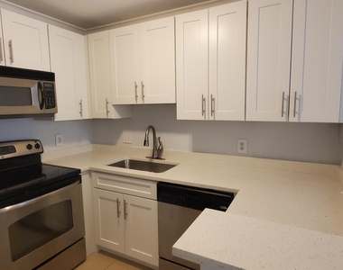 1845 Palm Cove Boulevard - Photo Thumbnail 10