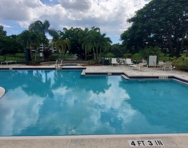 1845 Palm Cove Boulevard - Photo Thumbnail 8