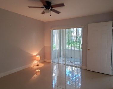 1845 Palm Cove Boulevard - Photo Thumbnail 15