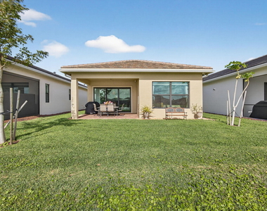 4805 Saint Armands Way - Photo Thumbnail 43
