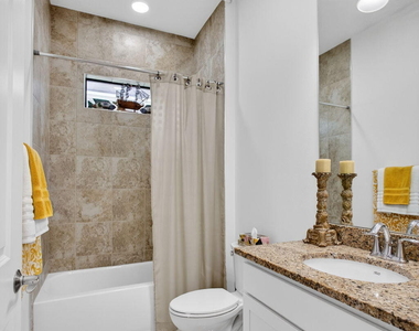 4805 Saint Armands Way - Photo Thumbnail 29