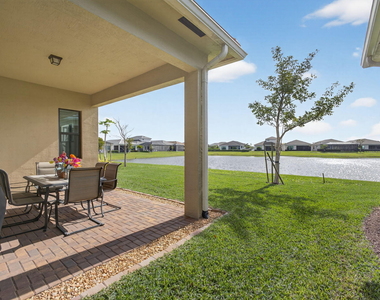 4805 Saint Armands Way - Photo Thumbnail 33