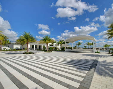 4805 Saint Armands Way - Photo Thumbnail 79