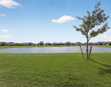 4805 Saint Armands Way - Photo Thumbnail 40