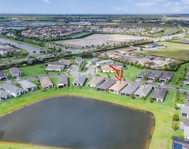 4805 Saint Armands Way - Photo Thumbnail 58