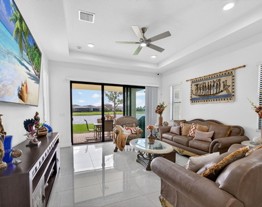 4805 Saint Armands Way - Photo Thumbnail 24