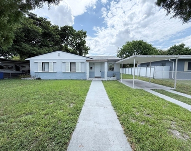 16100 Ne 10th Avenue - Photo Thumbnail 1