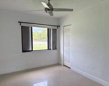16100 Ne 10th Avenue - Photo Thumbnail 10