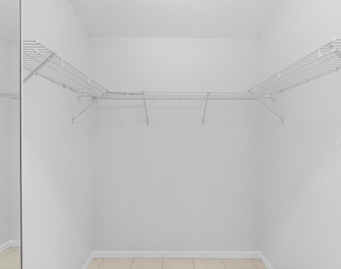5737 Royal Club Dr. Drive - Photo Thumbnail 23