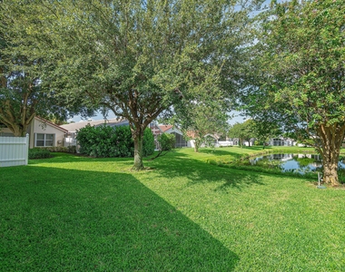 5737 Royal Club Dr. Drive - Photo Thumbnail 29