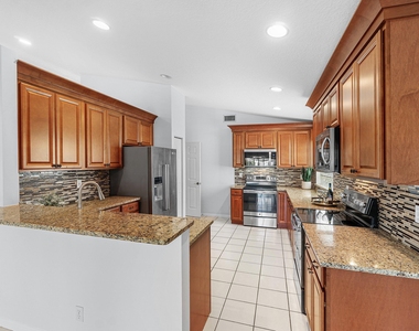 5737 Royal Club Dr. Drive - Photo Thumbnail 10