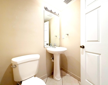 975 Sw 143rd - Photo Thumbnail 5