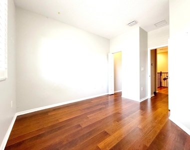 975 Sw 143rd - Photo Thumbnail 9