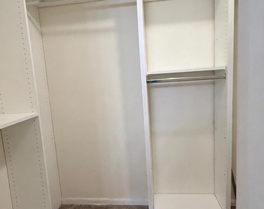 6025 Balboa Circle - Photo Thumbnail 9