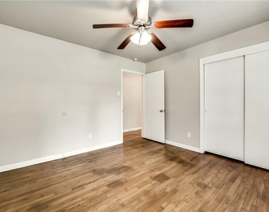 1601 Larkspur Drive - Photo Thumbnail 15