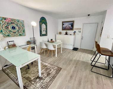3000 Riomar Street - Photo Thumbnail 2