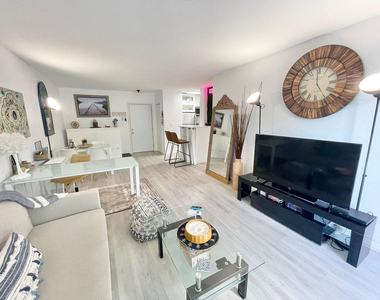 3000 Riomar Street - Photo Thumbnail 4