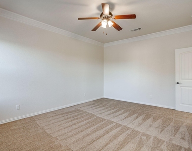213 Park Villa Lane - Photo Thumbnail 30