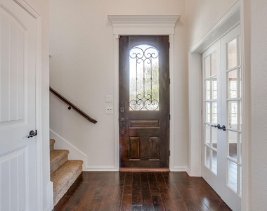 213 Park Villa Lane - Photo Thumbnail 3