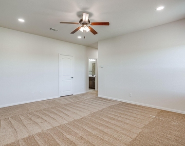 213 Park Villa Lane - Photo Thumbnail 32