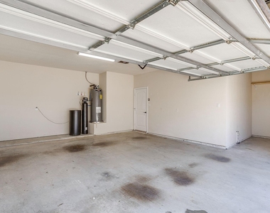 213 Park Villa Lane - Photo Thumbnail 35