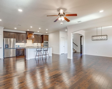 213 Park Villa Lane - Photo Thumbnail 11
