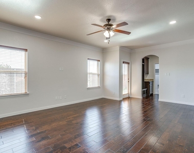 213 Park Villa Lane - Photo Thumbnail 13