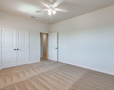213 Park Villa Lane - Photo Thumbnail 34