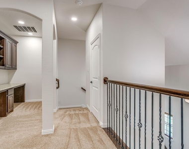213 Park Villa Lane - Photo Thumbnail 22
