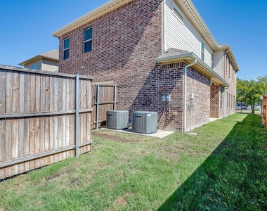 213 Park Villa Lane - Photo Thumbnail 37