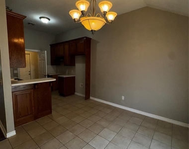 5328 Republic Drive - Photo Thumbnail 4