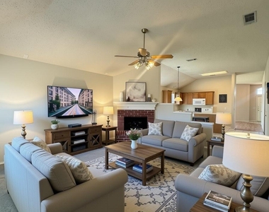 2405 Kariba Lane - Photo Thumbnail 9