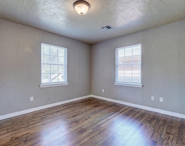 1824 Andover Court - Photo Thumbnail 17