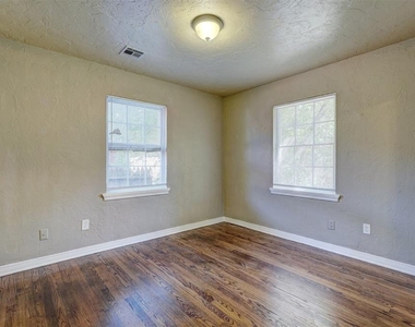 1824 Andover Court - Photo Thumbnail 13