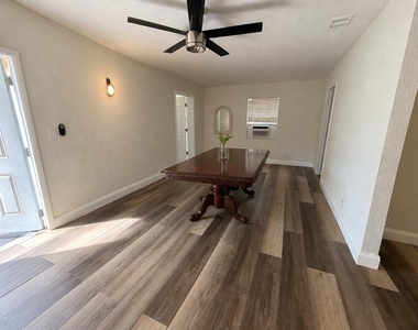 2219 Wilson Street - Photo Thumbnail 4