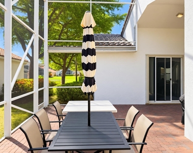 10081 Diamond Lake Drive - Photo Thumbnail 9