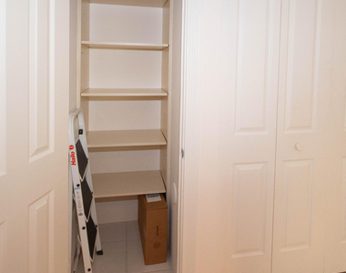8704 Chapman Oak Court - Photo Thumbnail 14