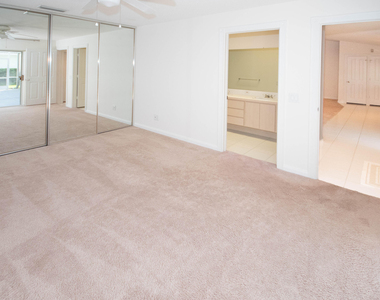8704 Chapman Oak Court - Photo Thumbnail 21