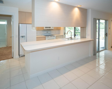 8704 Chapman Oak Court - Photo Thumbnail 11