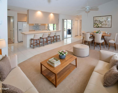 8704 Chapman Oak Court - Photo Thumbnail 9