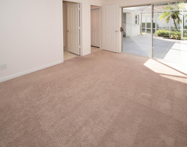 8704 Chapman Oak Court - Photo Thumbnail 17