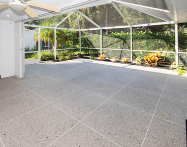 8704 Chapman Oak Court - Photo Thumbnail 4